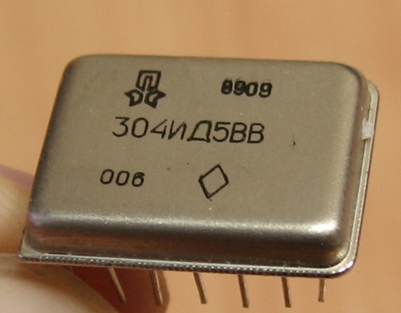  3045