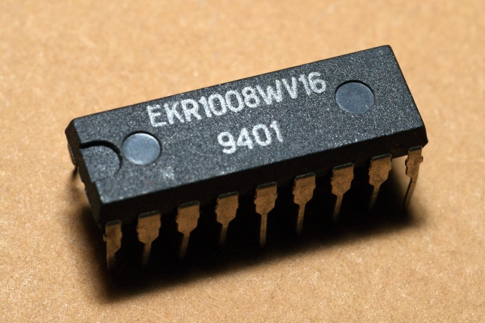  EKR1008WV16