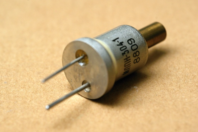  -304-1