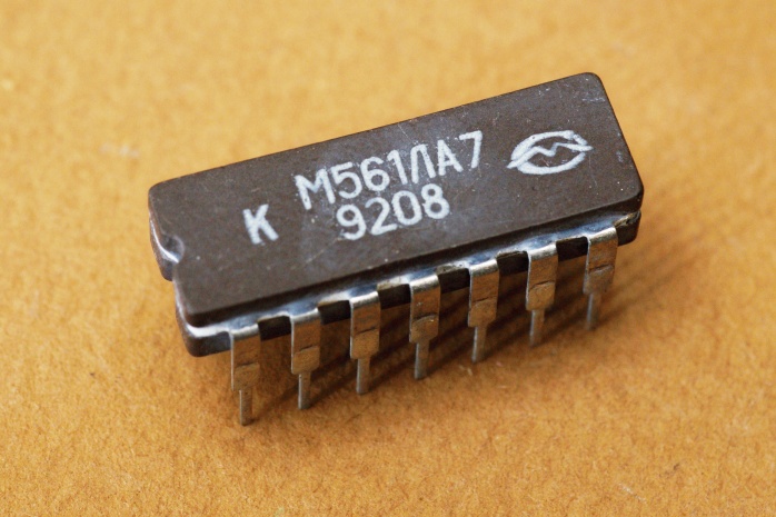 микросхема КМ561ЛА7