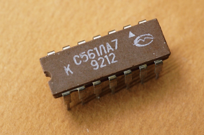 микросхема КС561ЛА7