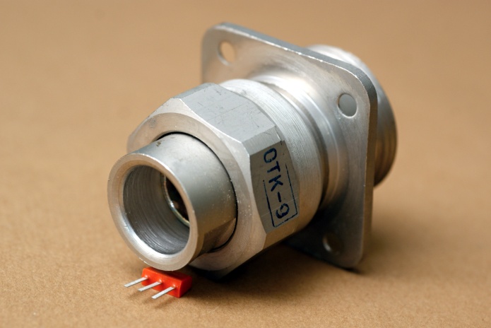 ������ ��-200�